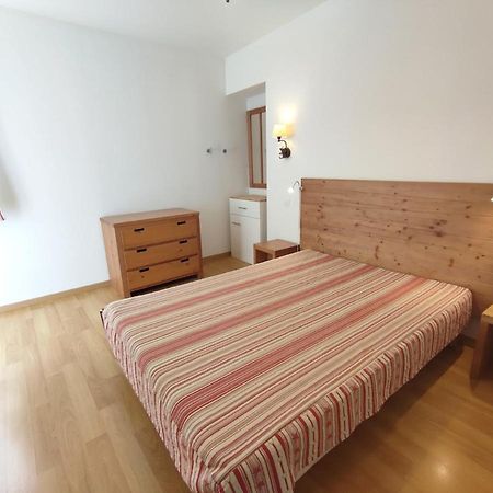 Pat 83, T2, Centre Luchon, Wifi, Casier A Skis, 4 Personnes Bagneres-de-Luchon Exterior photo
